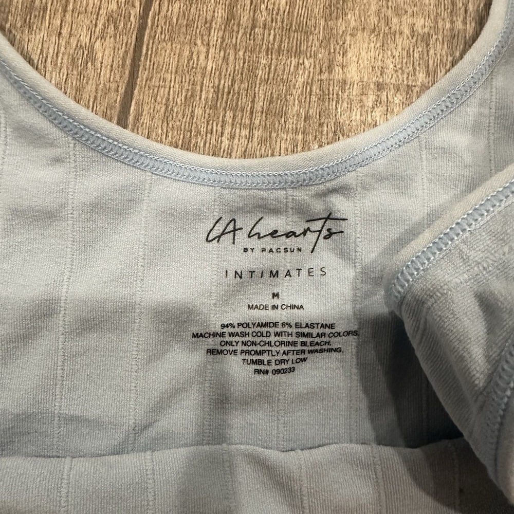 LA Hearts by PacSun Blue Ribbed Crop Tank Top Lettuce Hem V-Neck Women's M Y2K - Picture 4 of 6
